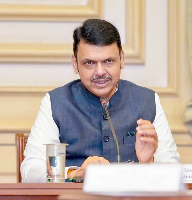 राज्यातील दुष्काळी परिस्थितीवर उपाययोजनांसाठी महसूलमंत्र्यांच्या अध्यक्षतेखाली मंत्रिमंडळ उपसमितीची स्थापना – मुख्यमंत्री देवेंद्र फडणवीस