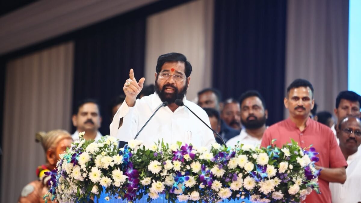 सिद्धेश्वर नगर -रमाबाई नगर क्लस्टरचे उपमुख्यमंत्री एकनाथ शिंदेंच्या हस्ते भूमिपूजन