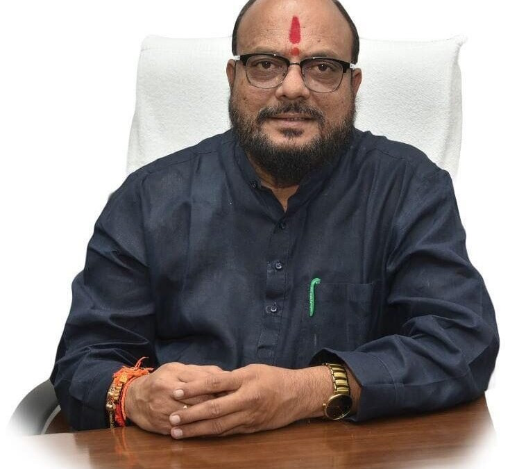 संभाव्य टंचाईग्रस्त गावांसाठी टप्पानिहाय कृती आराखडे तयार करा – मंत्री गुलाबराव पाटील