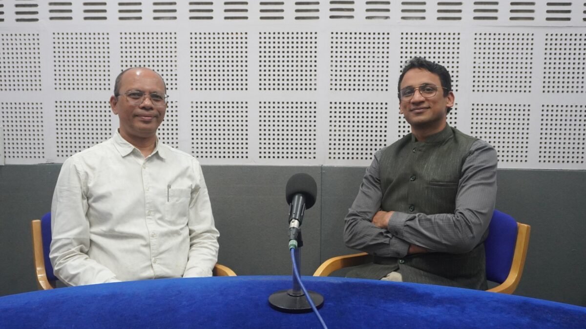 ‘दिलखुलास’मध्ये जमाबंदी आयुक्त अणि संचालक भूमि अभिलेख (महाराष्ट्र राज्य) पुणे श्री. शैलेश नवाल (भा.प्र.से.) यांची विशेष मुलाखत