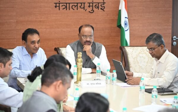 पिण्याचे पाणी, जलसंधारण, कृषी, आणि वीजपुरवठ्याला प्राधान्य द्या- महसूल मंत्री चंद्रशेखर बावनकुळे