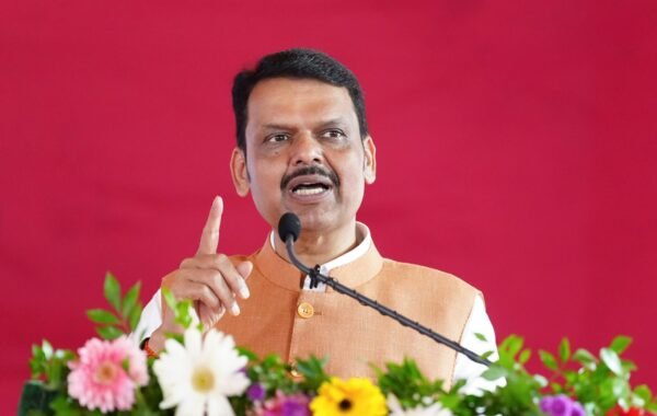 माथाडी कायदा कायम राहणार, वडाळ्यात कामगारांना मिळणार ३ हजार घरे – मुख्यमंत्री देवेंद्र फडणवीस
