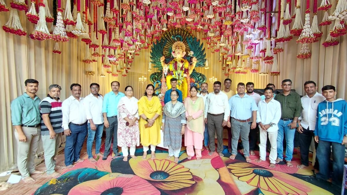 लोकसंवाद अभियानांतर्गत गणेशोत्सव मंडळांतून शासकीय योजनांचा जागर : अधिकाधिक लाभ घेण्याचे आवाहन
