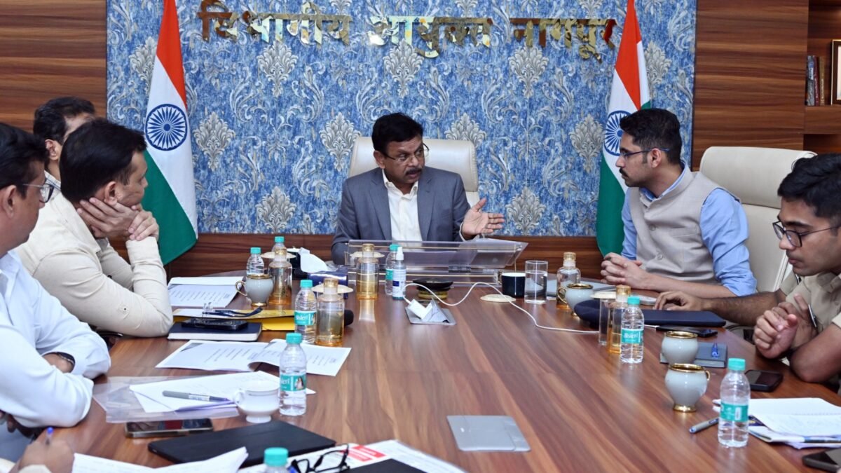 धम्मचक्र प्रवर्तन दिनासाठी दीक्षाभूमीवर चोख सोयी-सुविधा द्या प्रधान सचिव डॉ. हर्षदीप कांबळे यांचे निर्देश