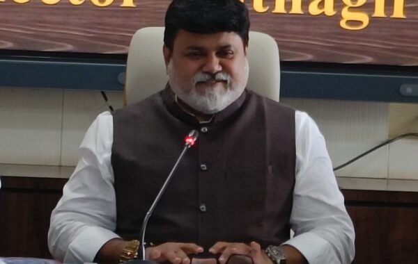 जिल्ह्यातील दुष्काळी परिस्थितीवर मात करण्यासाठी प्रशासन सज्ज – मंत्री.उदय सामंत