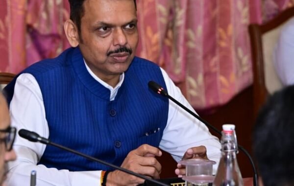 राज्याच्या आर्थिक प्रणालीत विविध बदलांसाठी आराखडा तयार करावा – मुख्यमंत्री देवेंद्र फडणवीस