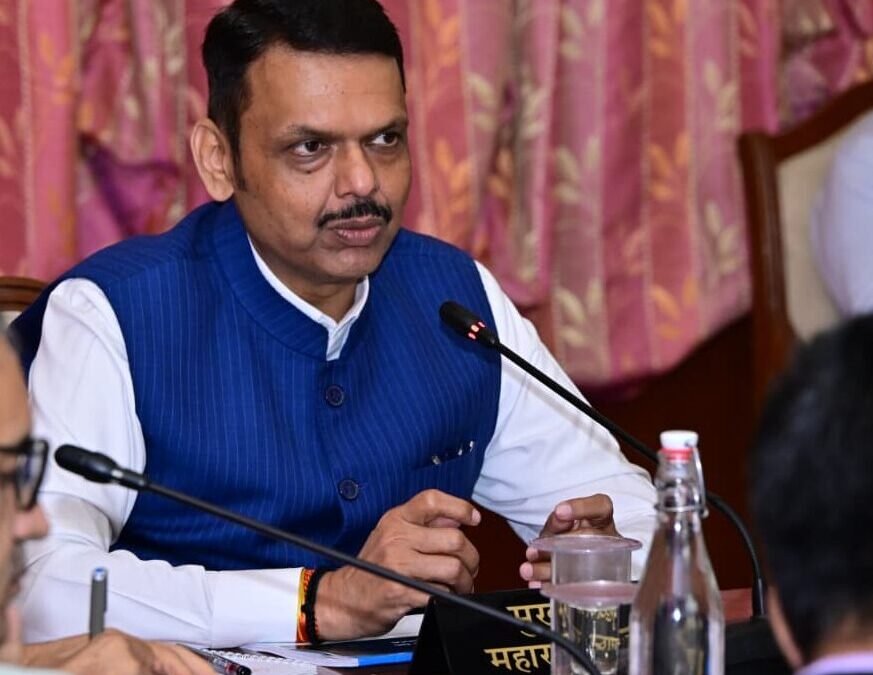 राज्याच्या आर्थिक प्रणालीत विविध बदलांसाठी आराखडा तयार करावा – मुख्यमंत्री देवेंद्र फडणवीस