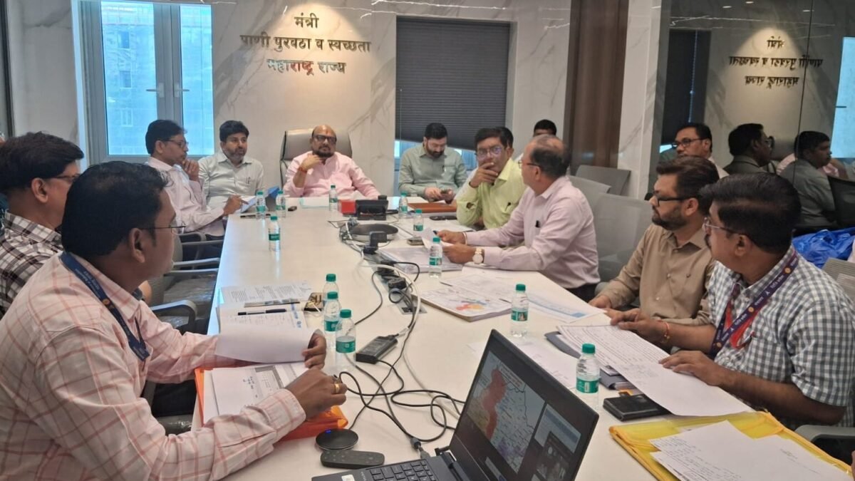 पुसद तालुक्यातील पाणीपुरवठा योजनांचा फेरआढावा घेऊन शाश्वत जलस्रोत निश्चित करा – मंत्री गुलाबराव पाटील