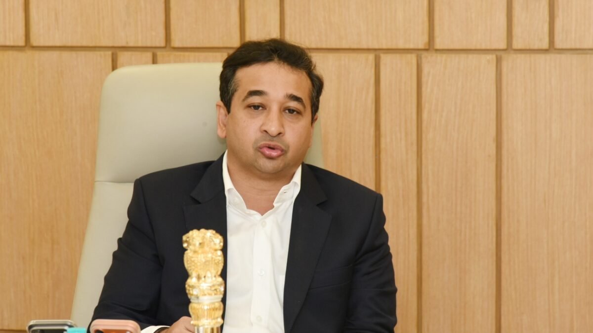 दुष्काळ निवारण मंत्रिमंडळ उपसमितीत मंत्री नितेश राणे यांचा समावेश