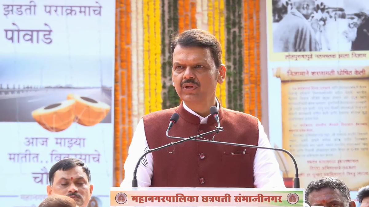 मराठवाड्यातील दुष्काळमुक्तीसाठी कृष्णाखोरे, कोकणातील पाणी आणणार – मुख्यमंत्री देवेंद्र फडणवीस