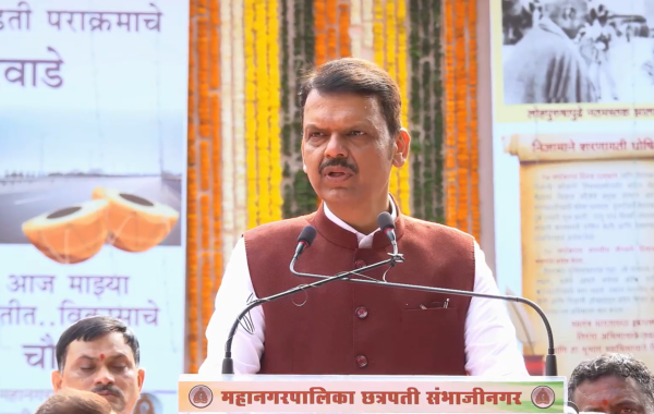 मराठवाड्यातील दुष्काळमुक्तीसाठी कृष्णाखोरे, कोकणातील पाणी आणणार – मुख्यमंत्री देवेंद्र फडणवीस