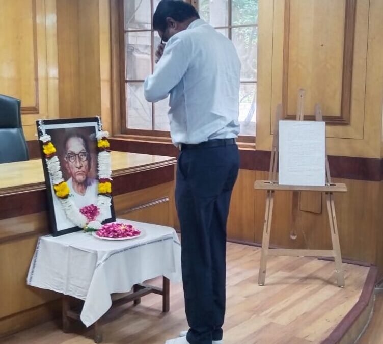 राजधानीत प्रबोधनकार ठाकरे यांना जयंतीनिमित्त अभिवादन