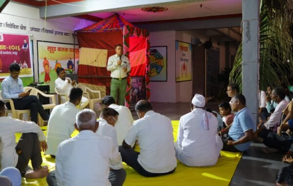 गणेश मंडळाच्या माध्यमातून शासकीय योजनांच्या जनजागृतीसाठी लोकसंवाद अभियानाला लातूर जिल्ह्यात आनंदवाडी (गौर) येथून प्रारंभ