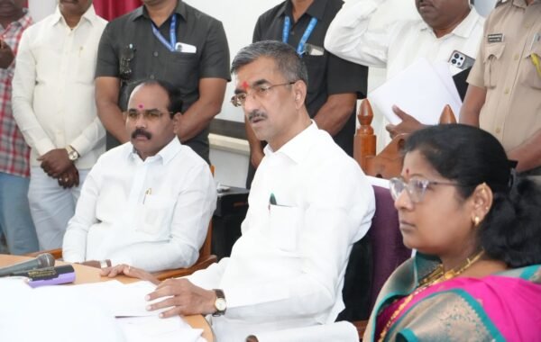 पाटणच्या नगरपंचायतीच्या विकास कामांसाठी निधी उपलब्ध करून दिला जाईल – पालकमंत्री शंभूराज देसाई 