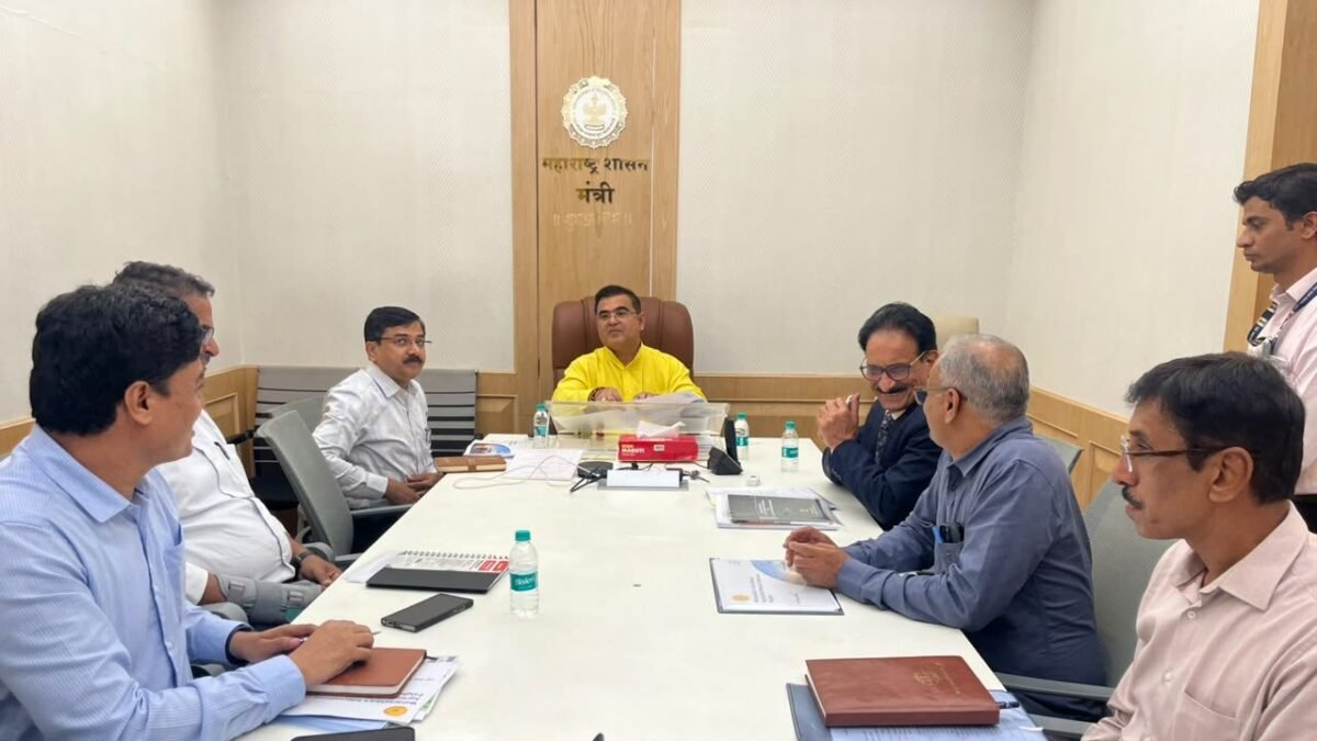 कृषी उत्पन्न बाजार समित्या रोजगारनिर्मितीची केंद्रे बनवणार – मंत्री जयकुमार रावल