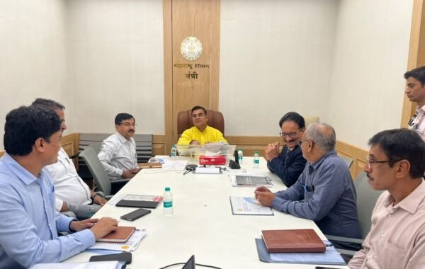 कृषी उत्पन्न बाजार समित्या रोजगारनिर्मितीची केंद्रे बनवणार – मंत्री जयकुमार रावल
