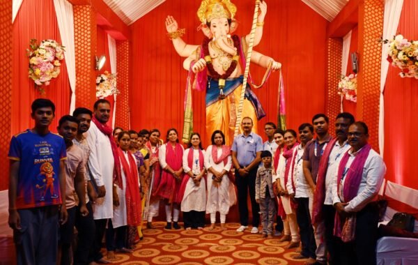 रेवसा गावात ‘लोकसंवाद’; पथनाट्यातून सावकारीविरोधात जनजागृती
