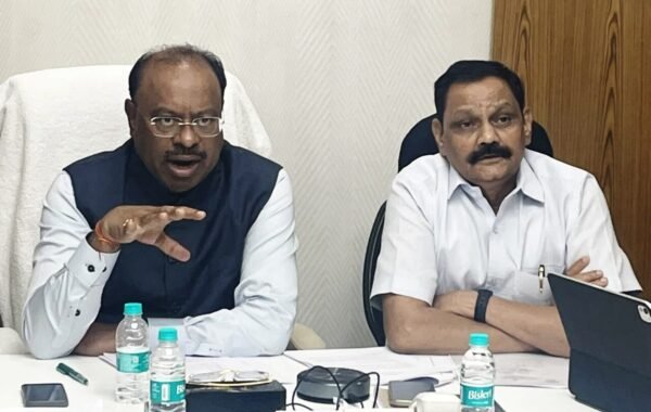 सेवा संकल्प अभियानातून आदिवासी बांधवांचे वनहक्कविषयक प्रश्न निकाली काढावेत – मंत्री चंद्रशेखर बावनकुळे