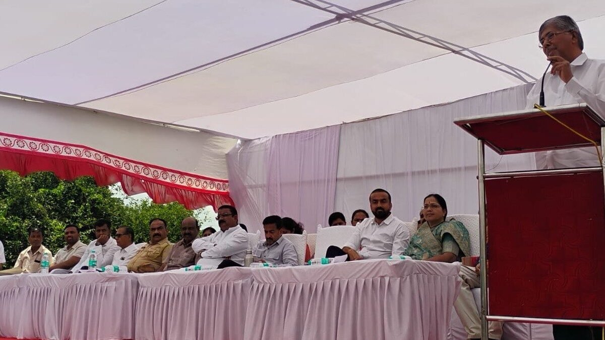 नागरिकांच्या सर्वांगीण गरजा पूर्ण करणाऱ्या सार्वजनिक सुविधा निर्माण करण्यावर भर देणे आवश्यक – पालकमंत्री चंद्रकांत पाटील