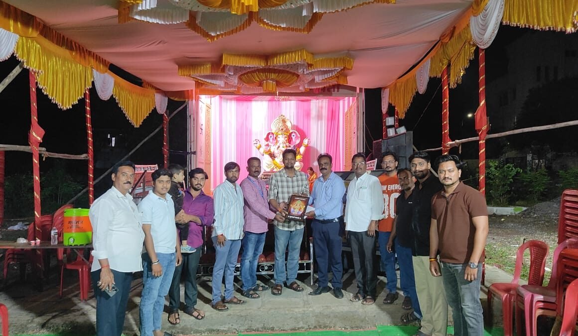 रामलिंग नगर गणेशोत्सव मंडळात लोकसंवाद २०२६ अंतर्गत शासकीय योजनांची माहिती