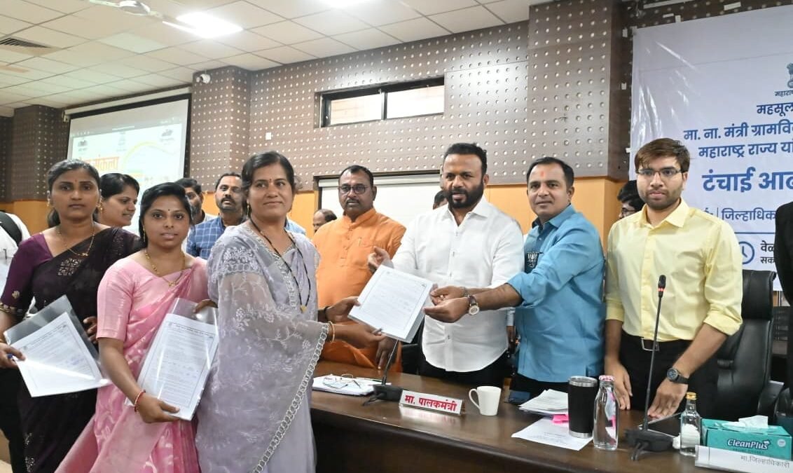 सेवा संकल्प अभियानांतर्गत विविध शासकीय योजनांच्या लाभांचे वितरण