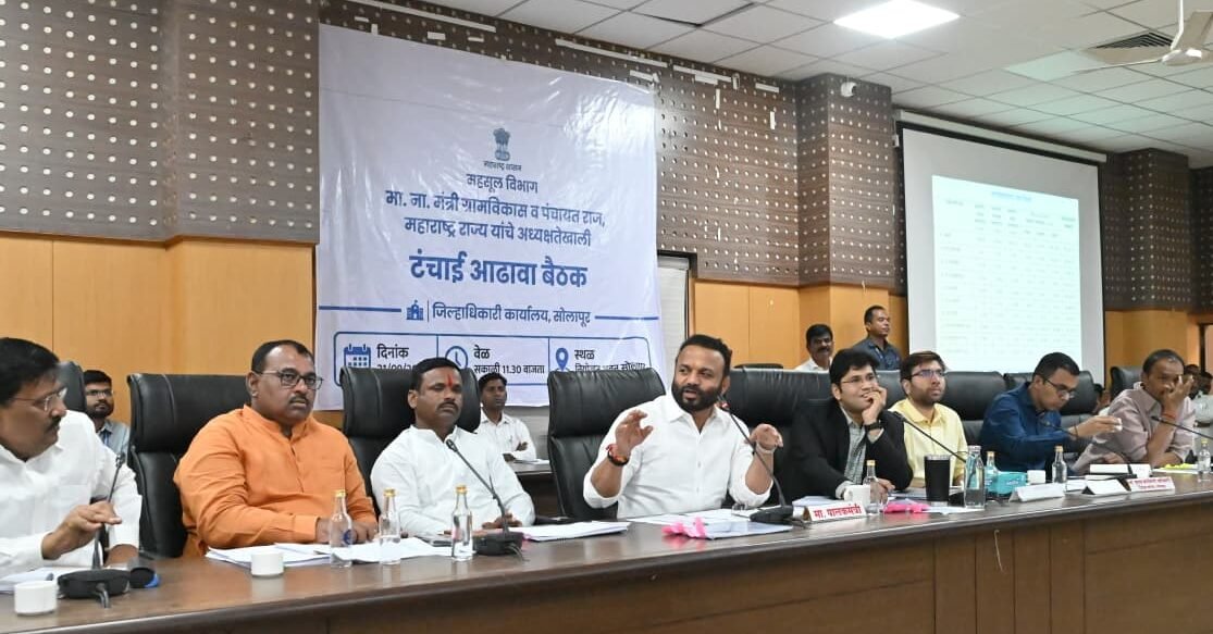 पुढील वर्षभर पिण्याचे पाणी उपलब्ध राहील, अशा पद्धतीने पाणी आरक्षणाचे नियोजन करावे – मंत्री जयकुमार गोरे