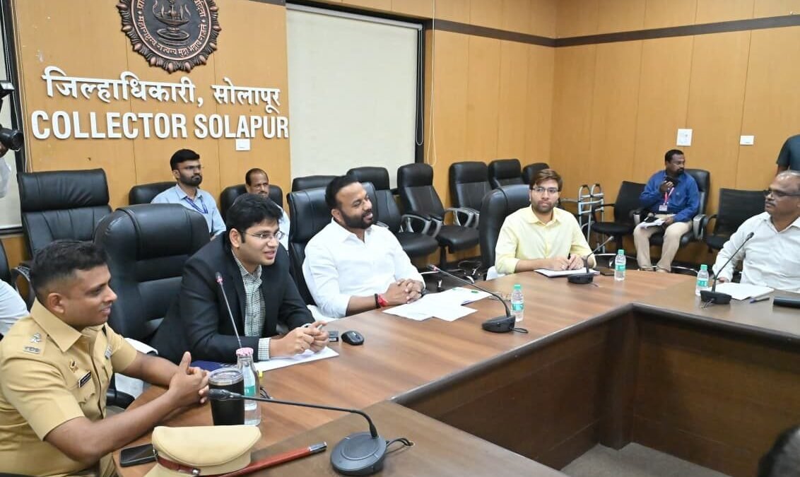 जिल्हा परिषदेच्या ड श्रेणीतील ५७१ शाळा पुढील चार महिन्यांत क श्रेणीत आणाव्यात – मंत्री जयकुमार गोरे