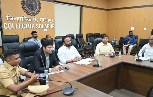 जिल्हा परिषदेच्या ड श्रेणीतील ५७१ शाळा पुढील चार महिन्यांत क श्रेणीत आणाव्यात – मंत्री जयकुमार गोरे