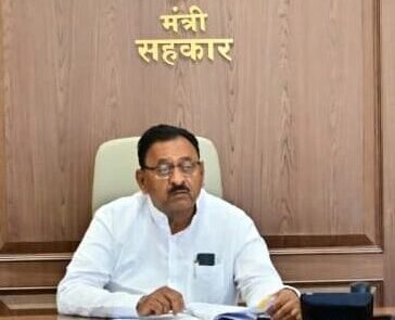 दुष्काळी परिस्थिती घोषित केलेल्या २६५ तालुक्यांतील पीक कर्जाचे मध्यम मुदतीच्या कर्जात पुनर्गठन; वसुलीलाही स्थगिती – मंत्री बाबासाहेब पाटील