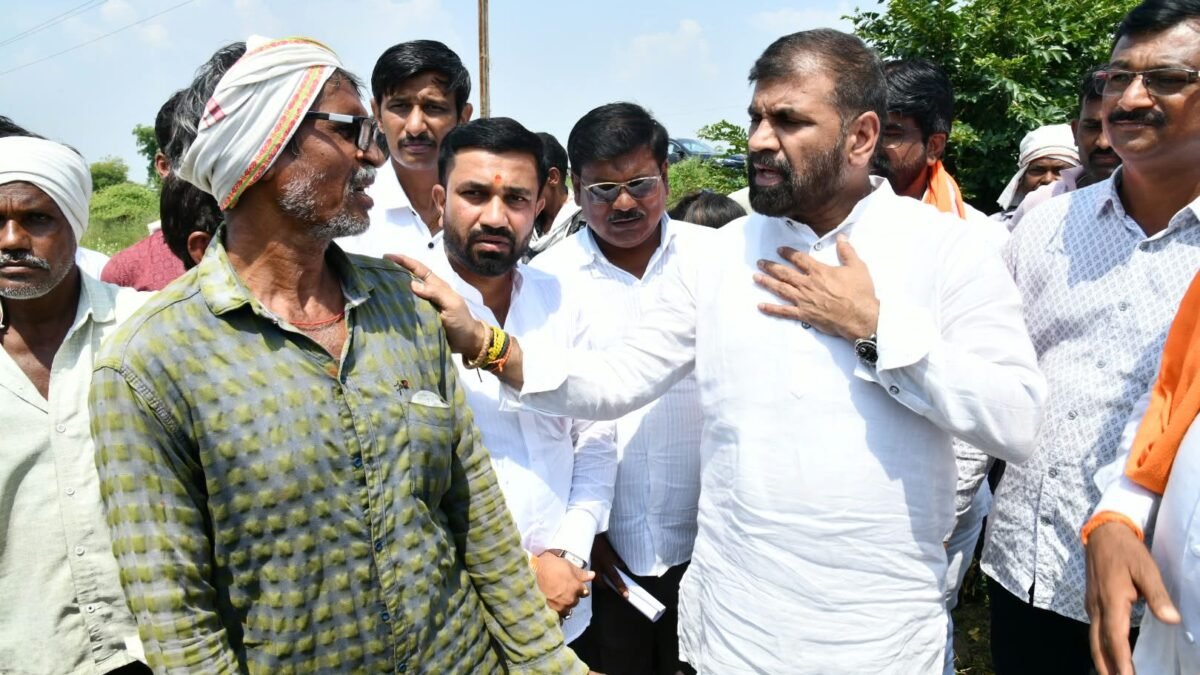 नैसर्गिक संकटात शासन शेतकऱ्यांच्या पाठीशी खंबीरपणे उभे – विधान परिषद उपसभापती सचिन अहिर