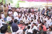 दुष्काळी परिस्थितीत शेतकऱ्यांच्या अडचणी सोडविण्यासाठी शासन कटिबद्ध – पालकमंत्री जयकुमार गोरे